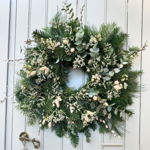 The 2026 Snow White Luxury Christmas Wreath